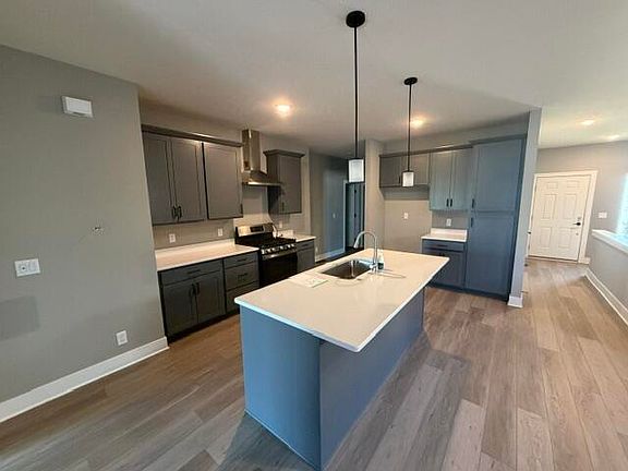 4th image of 8213 S 178th St