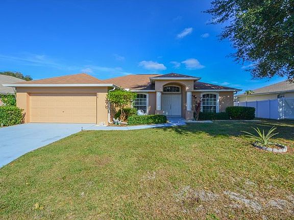 2nd image of 5858 Breakwater Dr