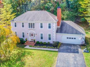 5396 Canter Dr, Roanoke, VA 24018