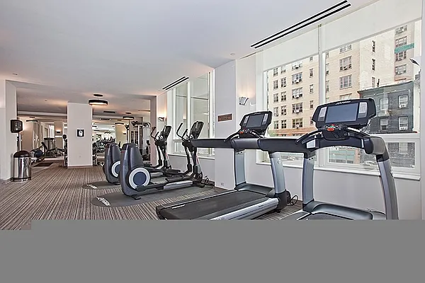 Sold by Bellmarc Realty | media 8