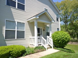 259 Ridge Rd, North Aurora, IL 60542