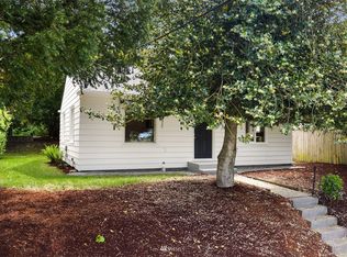 9012 14th Ave SW, Seattle, WA 98106