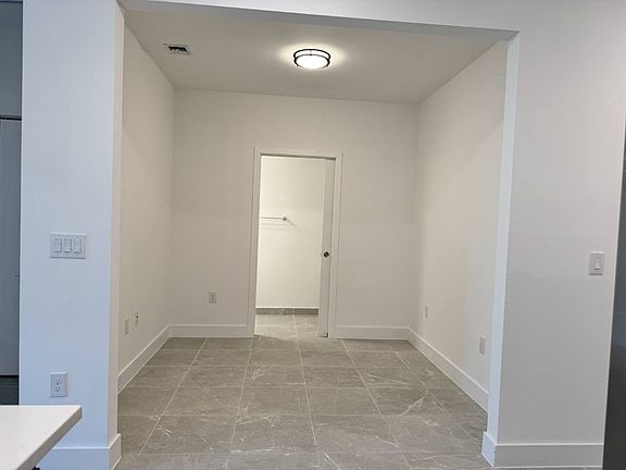 5th image of 26370 Coco Cay Cir #102