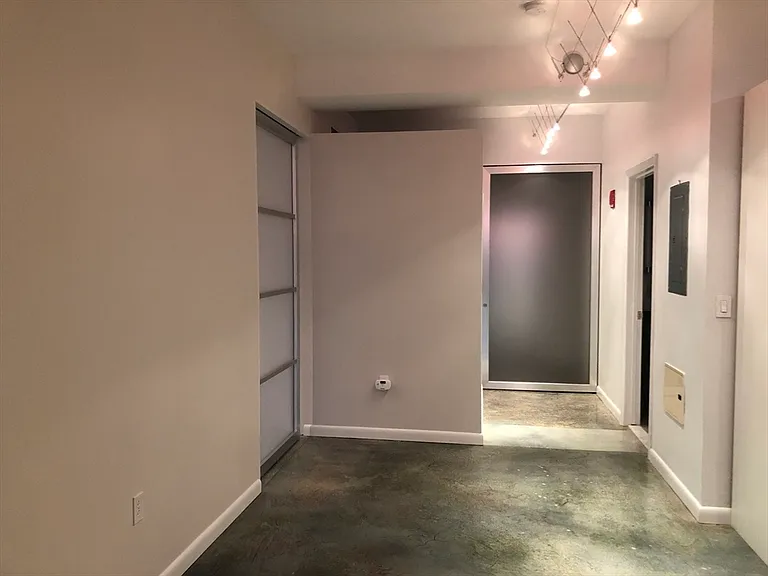 1166 Washington St #303 — Photo 13