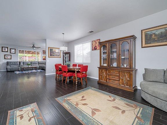 4th image of 1545 W Avenue H4