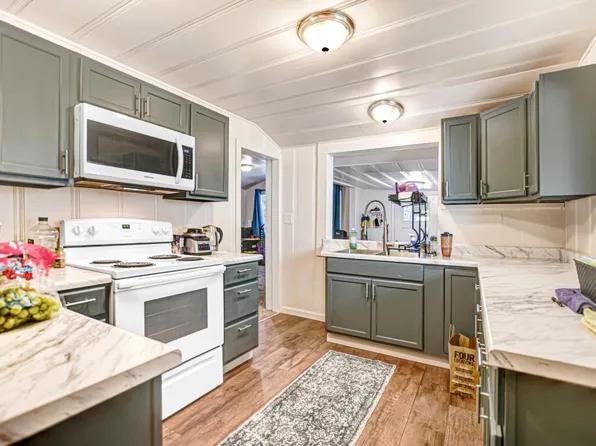 15289 Willow Road, Guerneville, CA 95446