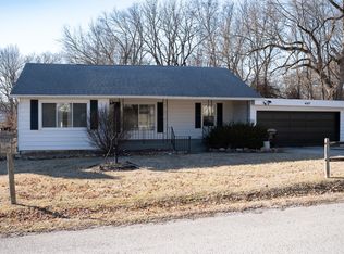4147 S Hooper Ave, Springfield, MO 65804