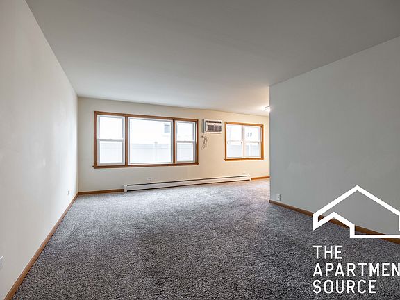 4th image of 328 Marengo Ave #1N