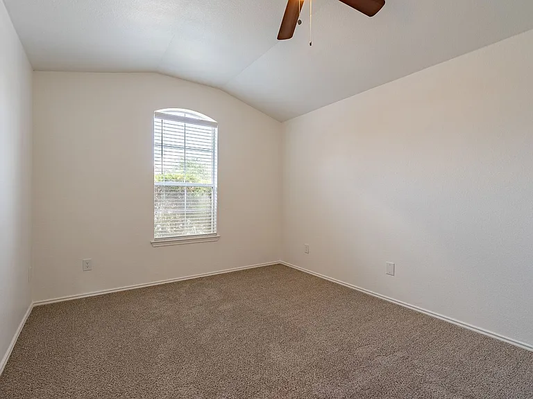 12905 Thomas Jefferson St — Photo 14