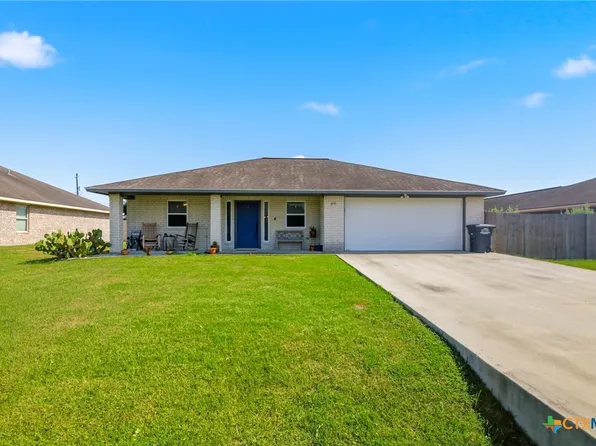 69 E Grouse Rd, Victoria, TX 77905