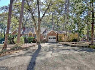 181 Fairview Dr, Fairburn, GA 30213