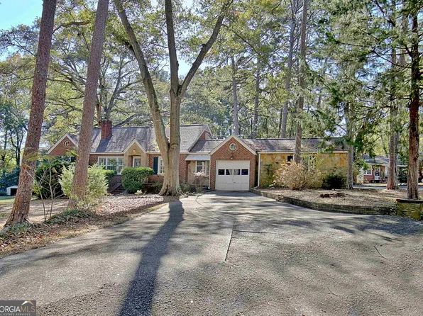181 Fairview Dr, Fairburn, GA 30213