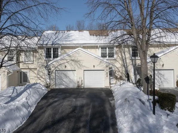 28 Peregrine Point, Hampton Twp., NJ 07860