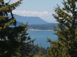 1701 Chuckanut Crest Dr, Bellingham, WA 98229