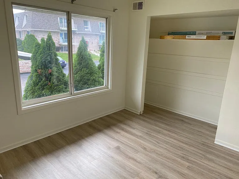 3626 Lakeshore Dr #7 — Photo 1
