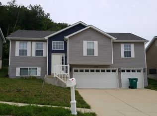 1009 Remington Dr, Imperial, MO 63052