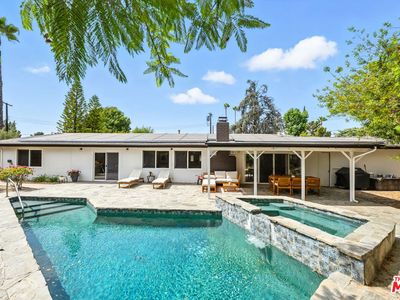 20835 Tiara St, Woodland Hills, CA, 91367