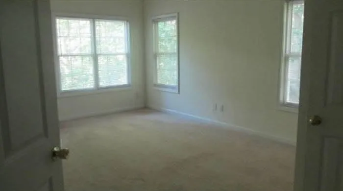 8849 Fairview Blf — Photo 5