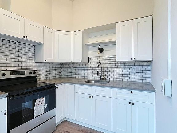 3rd image of 408 W Olney Ave #1R