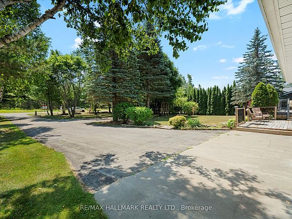4th image of 6 Evans Dr