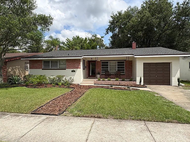 3243 N Orange Ave — Photo 3