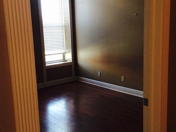 3rd image of 226 Allen St #A
