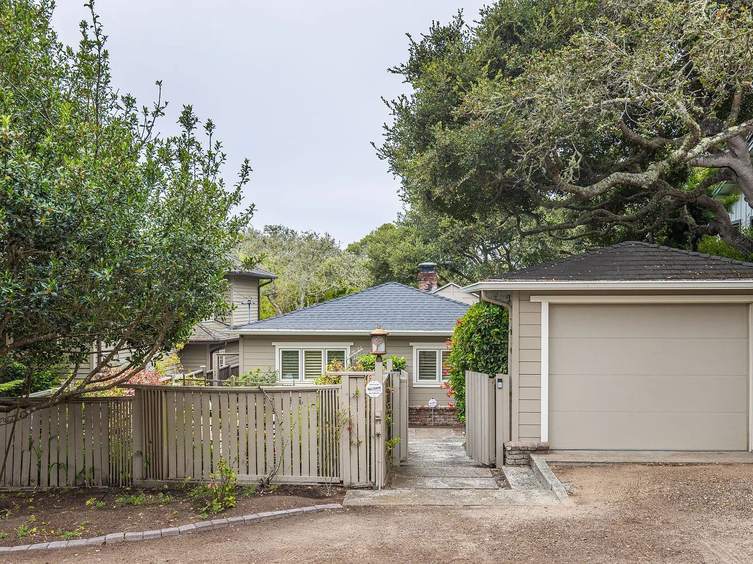 3 bed, $8,500 — Photo 1