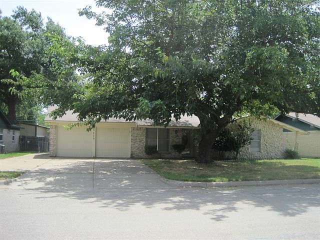 1st image of 5629 Hensley Dr