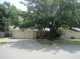 5629 Hensley Dr, Fort Worth, TX 76134