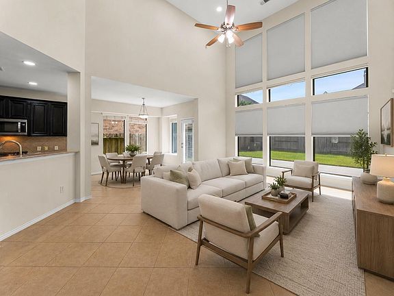 3rd image of 13014 Orchard Green Dr