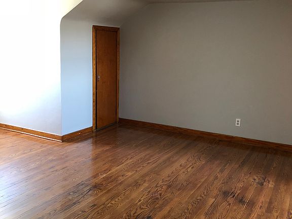 Upstairs bedroom