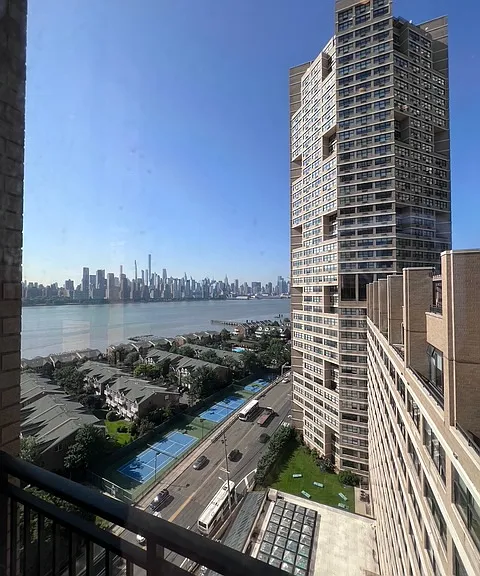 7004 Boulevard East #29D — Photo 5