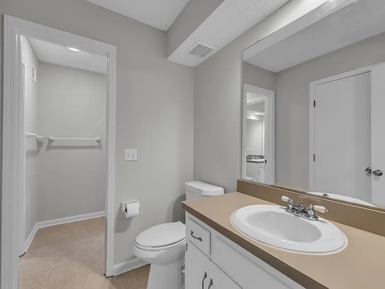 10002 W 86th St — Photo 17