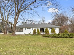 7221 Euclid Chardon Rd, Kirtland, OH 44094