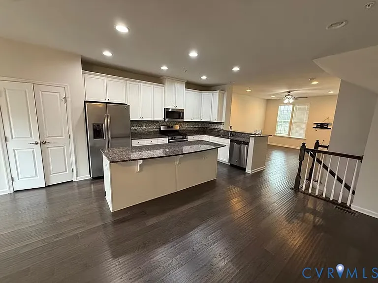 11955 Shire View Way — Photo 4
