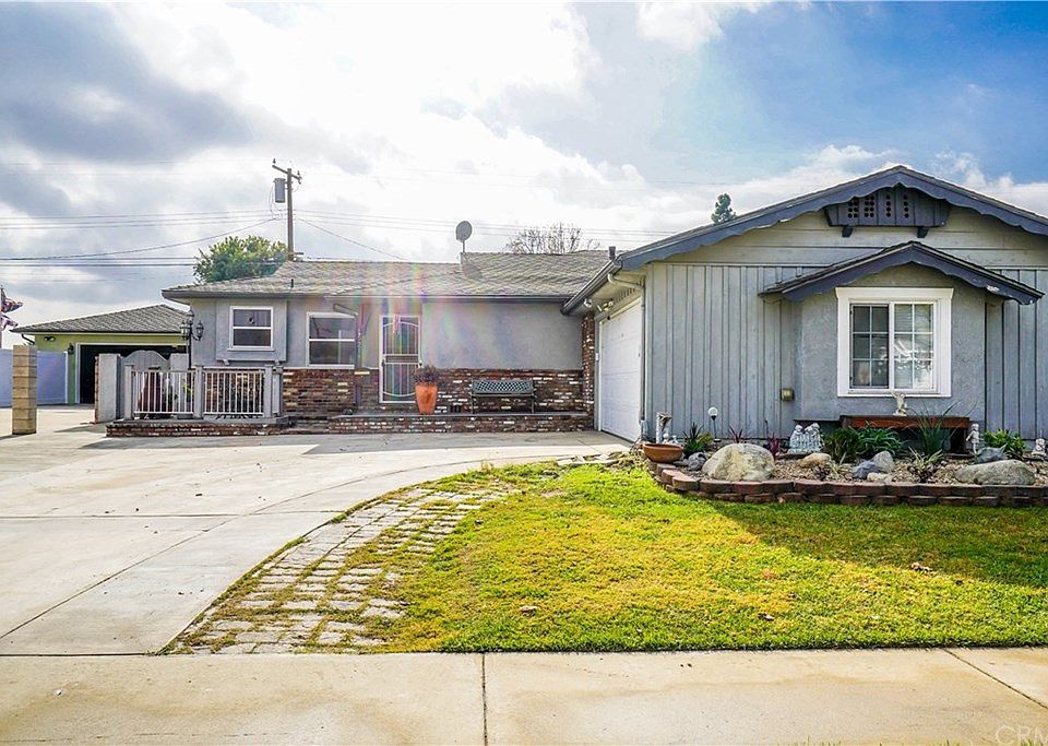 2nd image of 6218 Arabella St