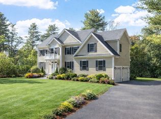 44 Glen St, Dover, MA 02030