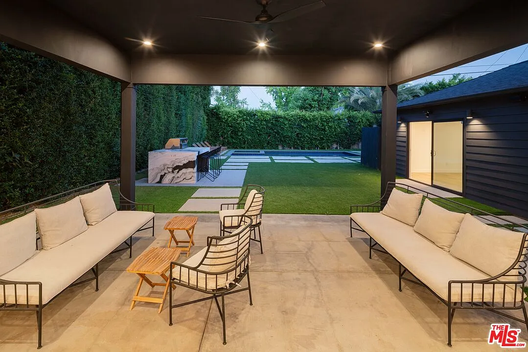 5 bed, 6.5 bath, 3610 sqft, $17,995 — Photo 1