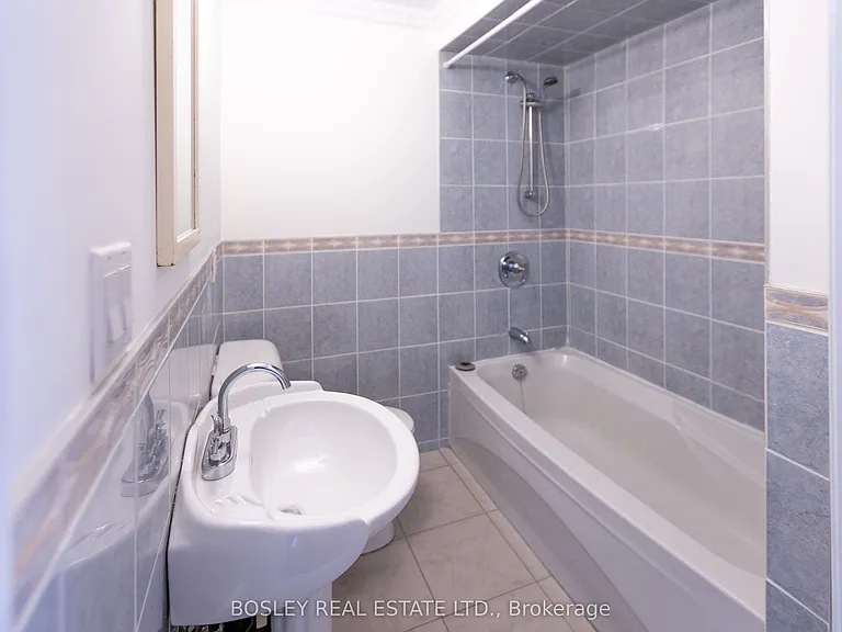 411 Shaw St #2 — Photo 8