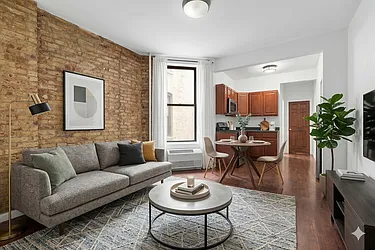 252 Broome Street, #13