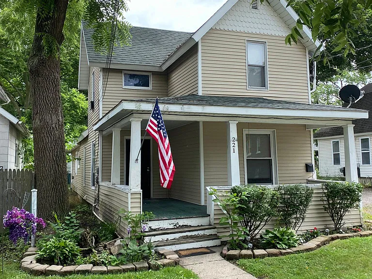 221 S Bingham St #A — Photo 1