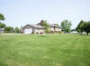 245 Musser Dr, Hopewell, OH 43746