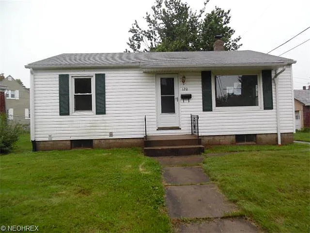 120 Glenn St photo 1