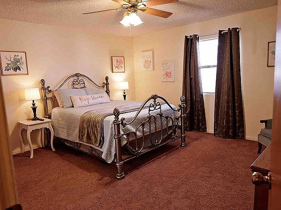 3rd image of 1514 Mountain Shadow Dr