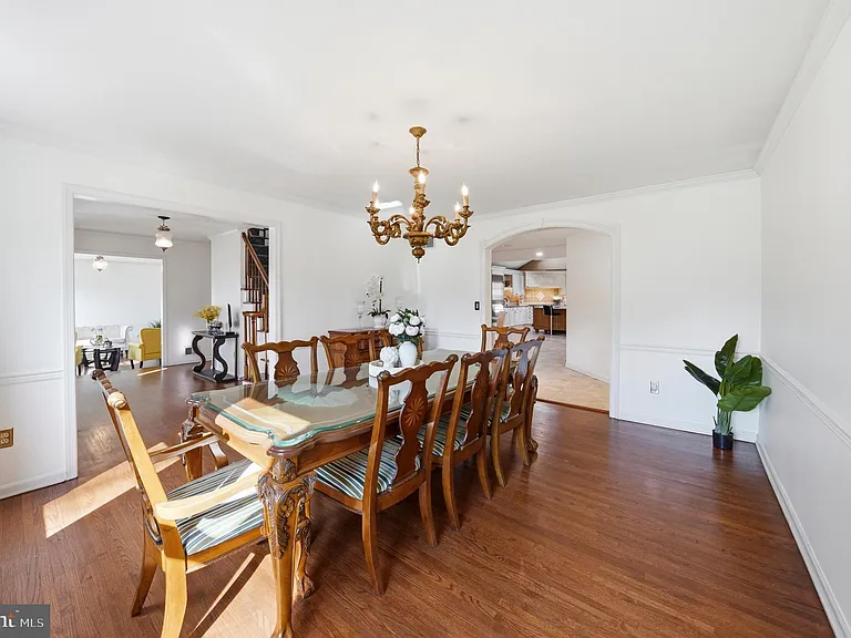 7 Monroe Pl — Photo 33