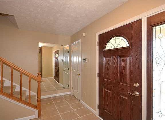 4th image of 414 S Calamus Ct