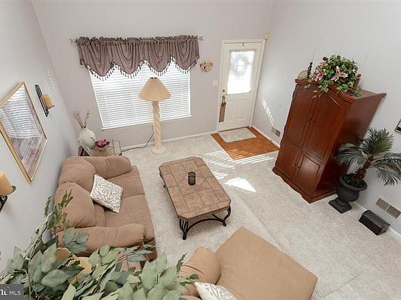 5th image of 125 Redden Ln