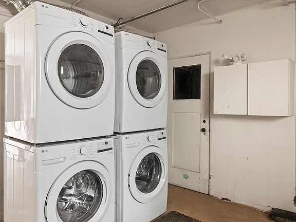 4th image of 345 W Juniper St APT 6