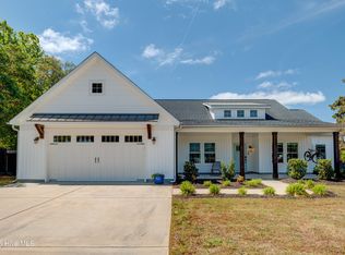 719 Atlanta Ave, Carolina Beach, NC 28428