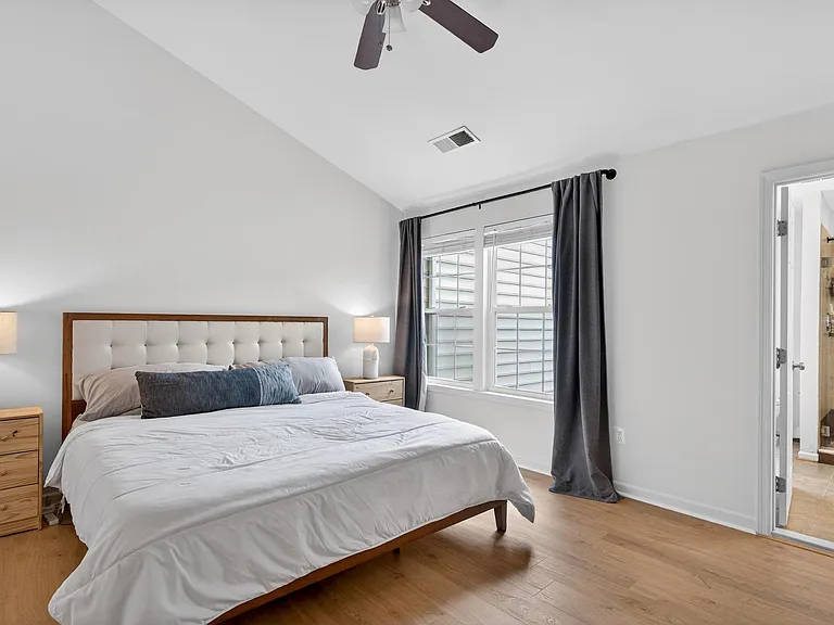 2417 Abington Dr — Photo 28